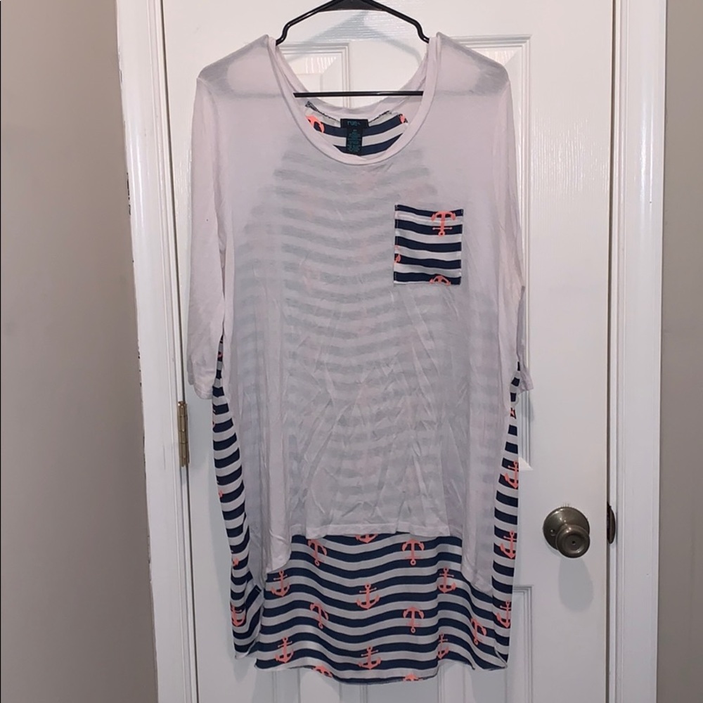 White shirt with pink anchors